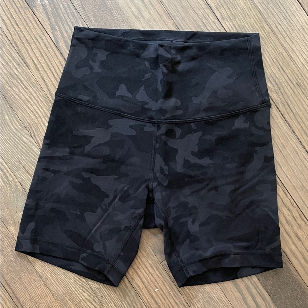 Lululemon Athletica Black Camo Bike Shorts
